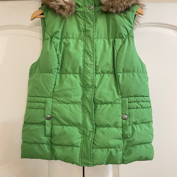 Green Tea puffer vest with removable faux fur hood. - Picture 2 of 10